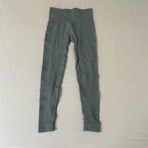 Set active light green leggings